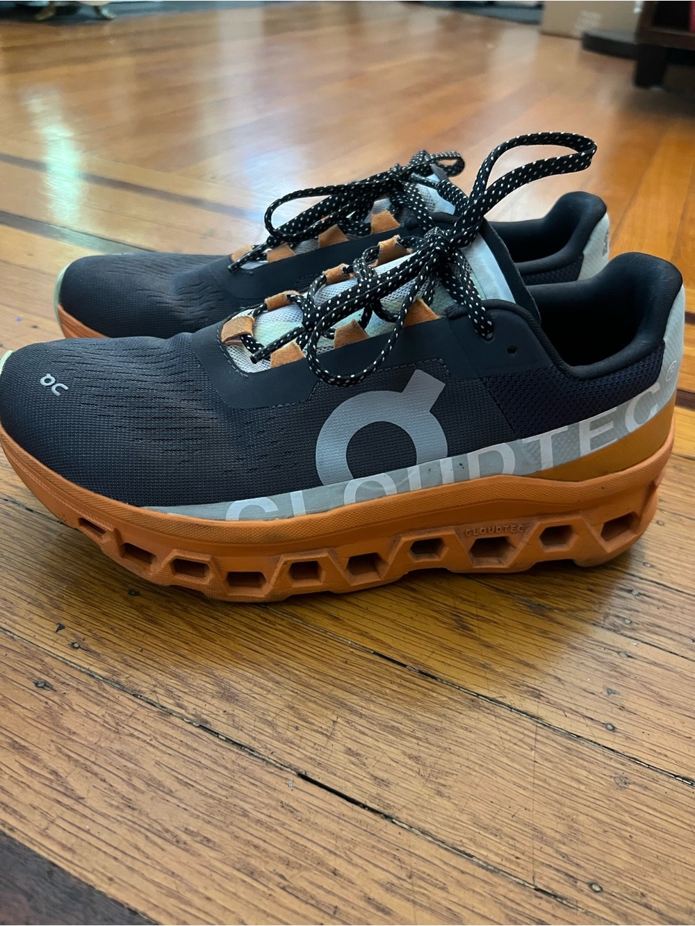 ON Running Cloudmonster gray orange running shoe men’s 7 women’s 8.5 EUC - Picture 3 of 6
